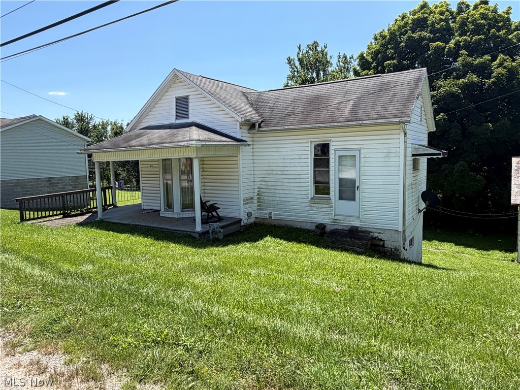 317 W Cross Street Property Photo 1