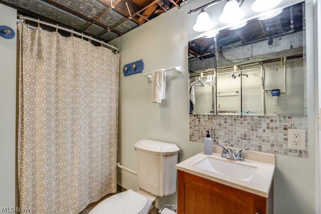 4033 State Road Property Photo 22