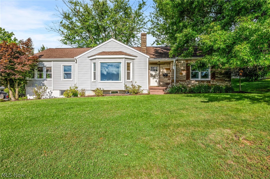 217 Harbel Drive Property Photo 1