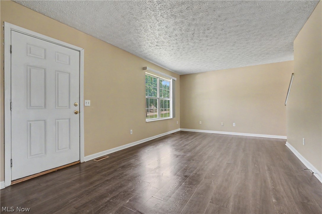9598 Greenmeadow Road Property Photo 4