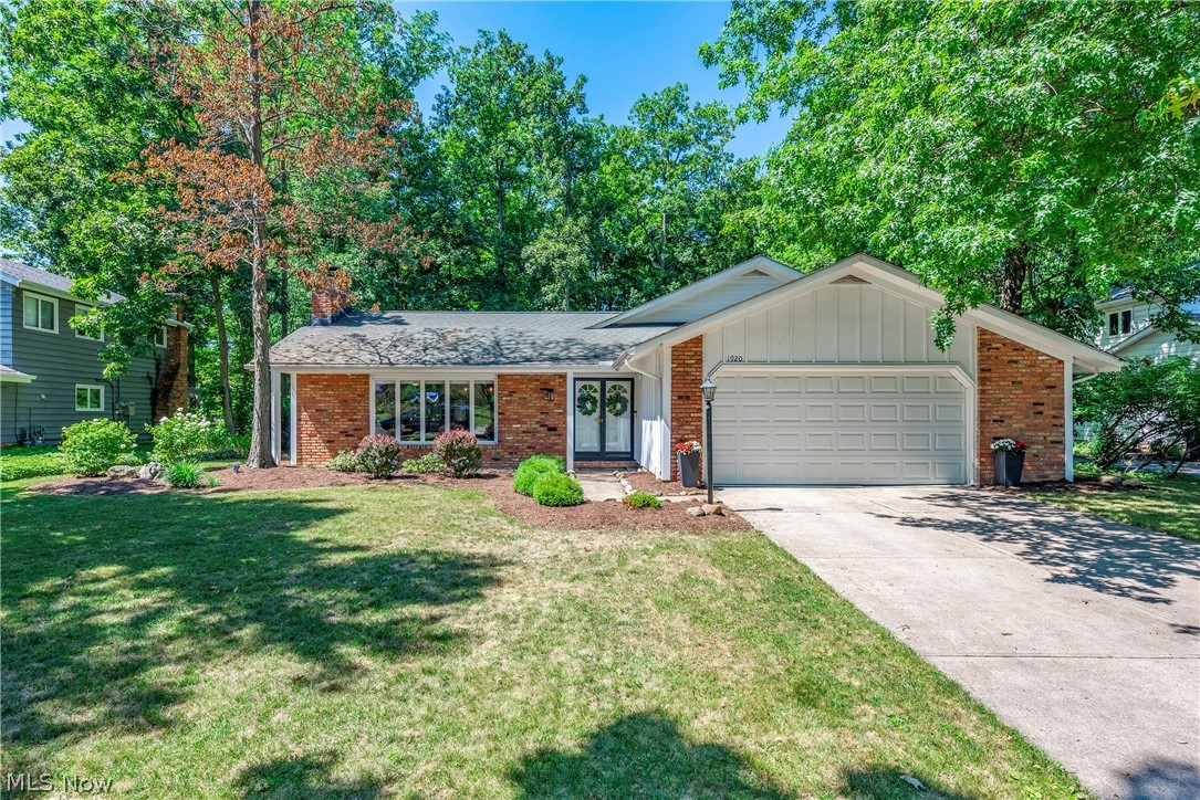 1920 Bromton Drive Property Photo 1