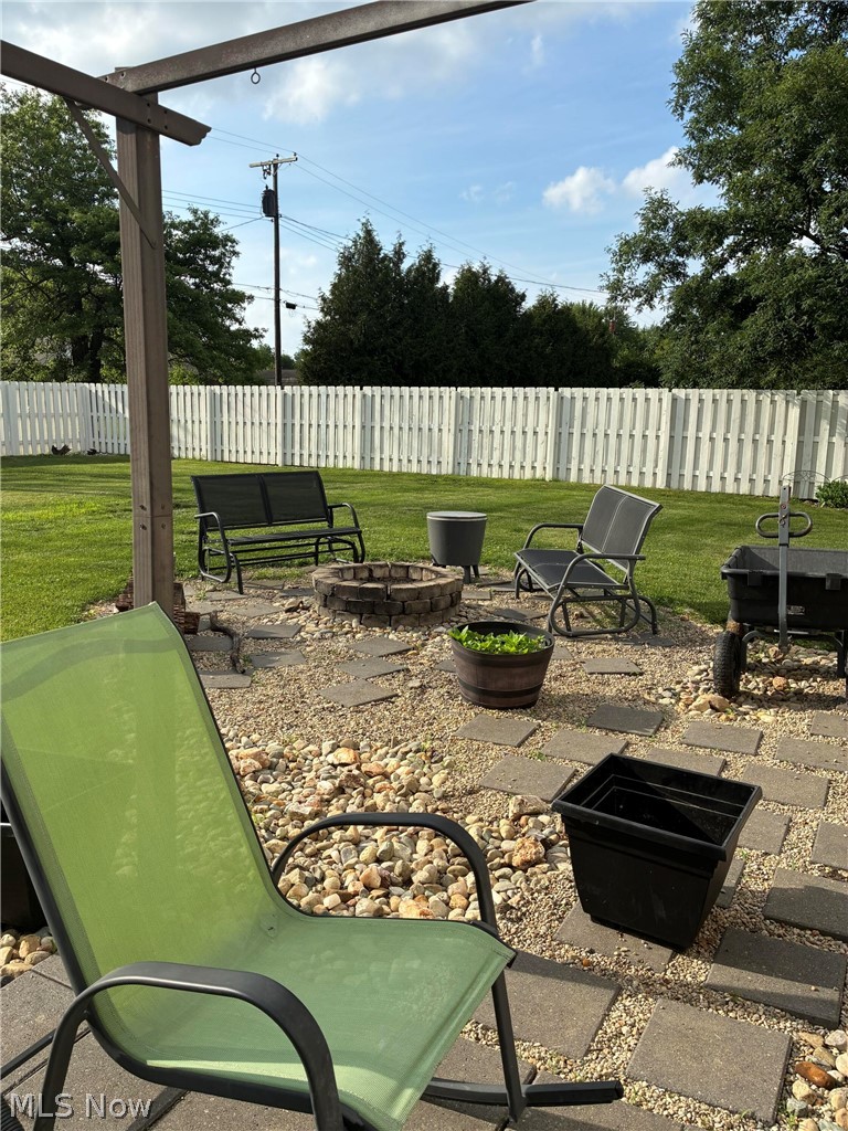 1560 Fairway Drive Property Photo 7
