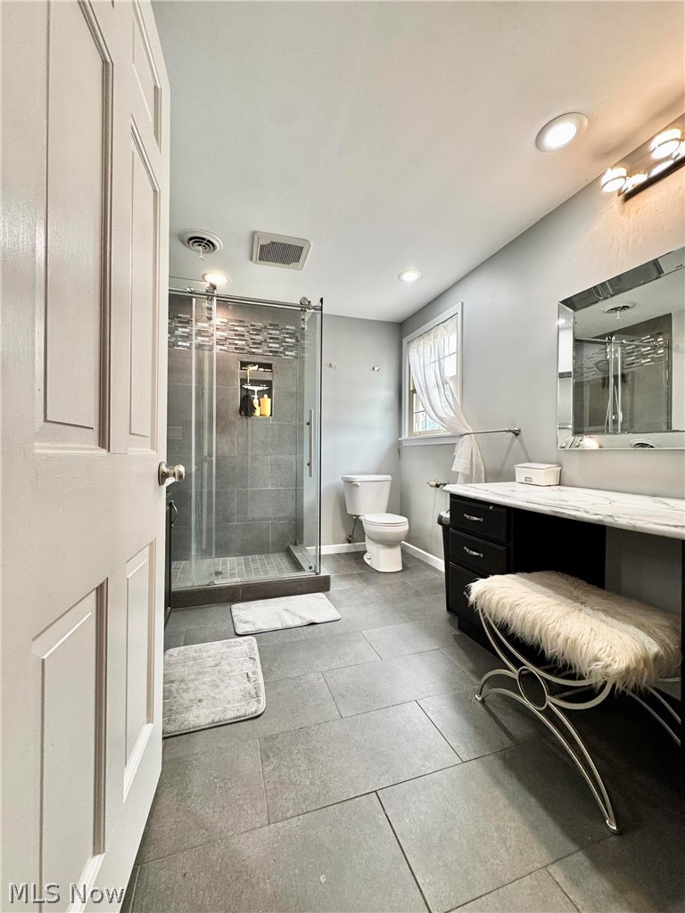 1560 Fairway Drive Property Photo 12