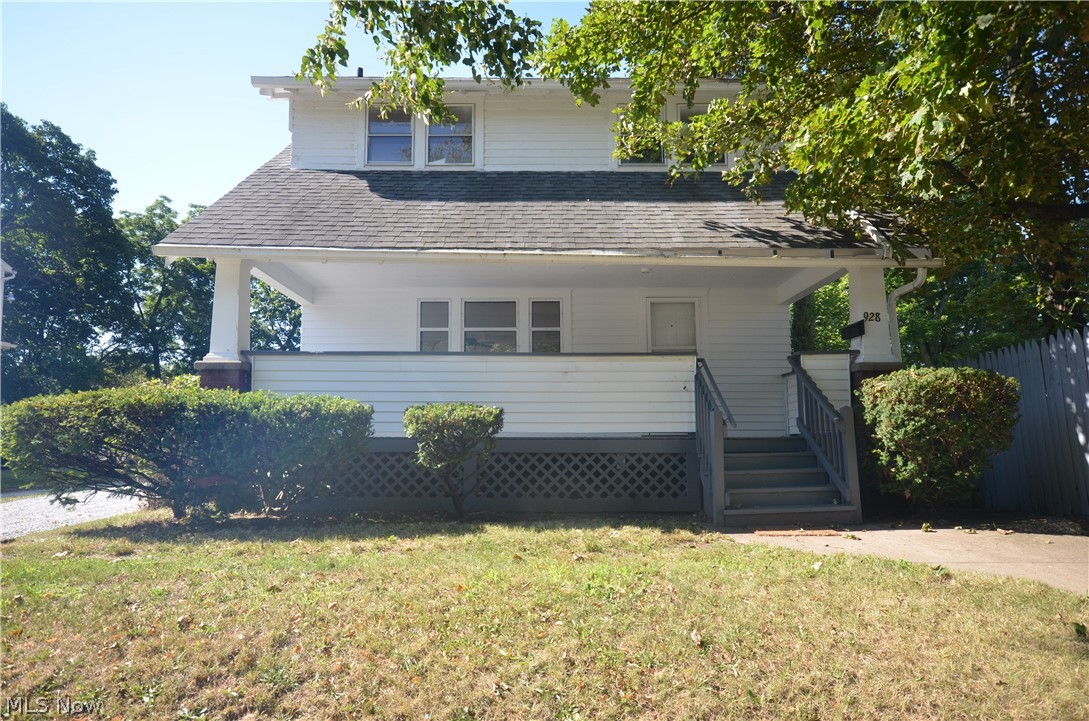 928 Delia Avenue Property Photo 1