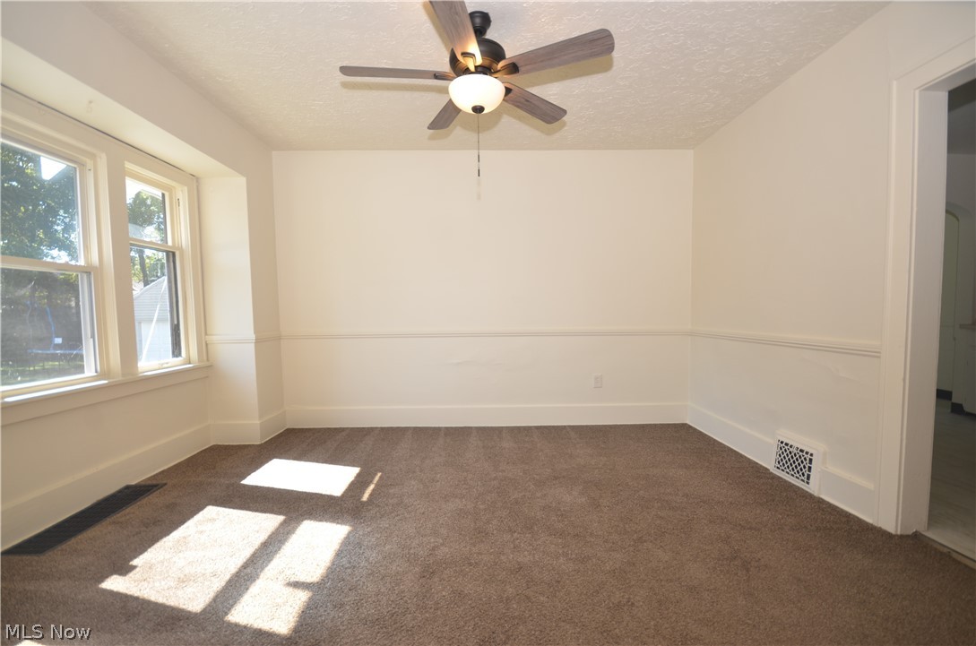 928 Delia Avenue Property Photo 12