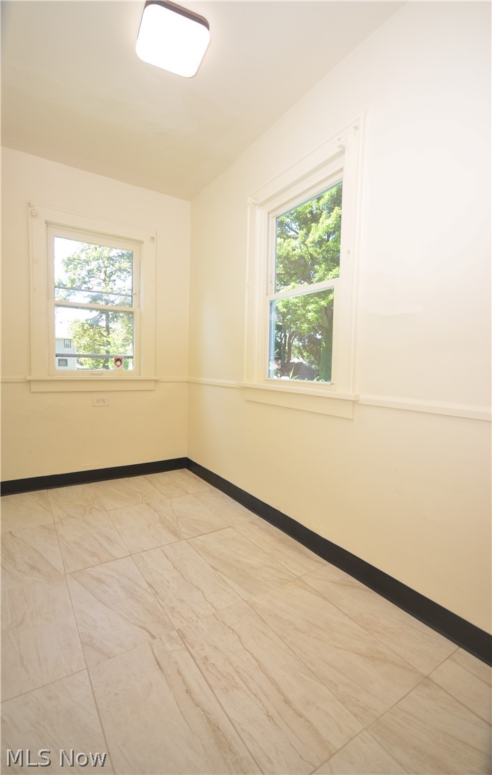 928 Delia Avenue Property Photo 17