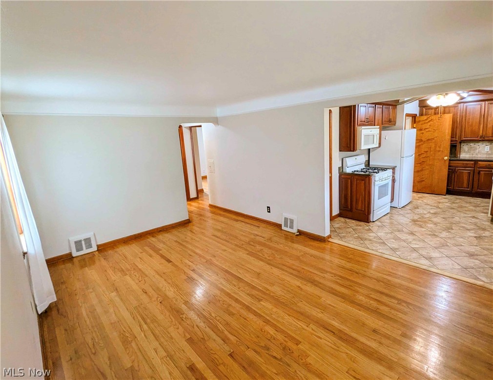 3207 Wellington Avenue Property Photo 6