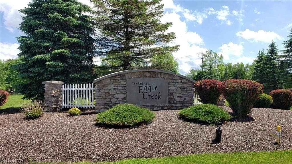 8430 Eagle Creek Drive Property Photo 1