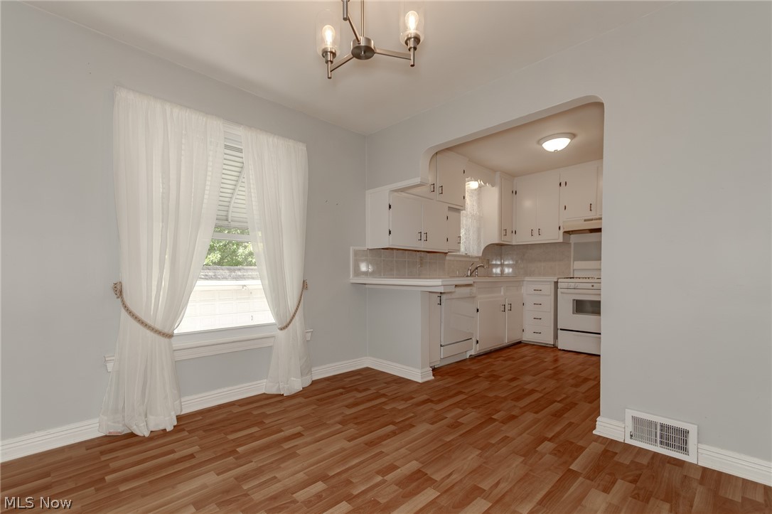 1752 Brainard Road Property Photo 8
