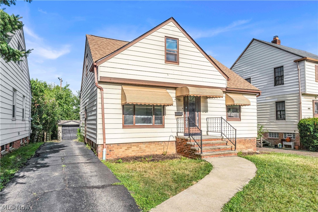 4758 E 88th Street Property Photo 1