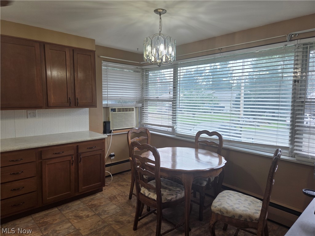 495 Maple Street Property Photo 4