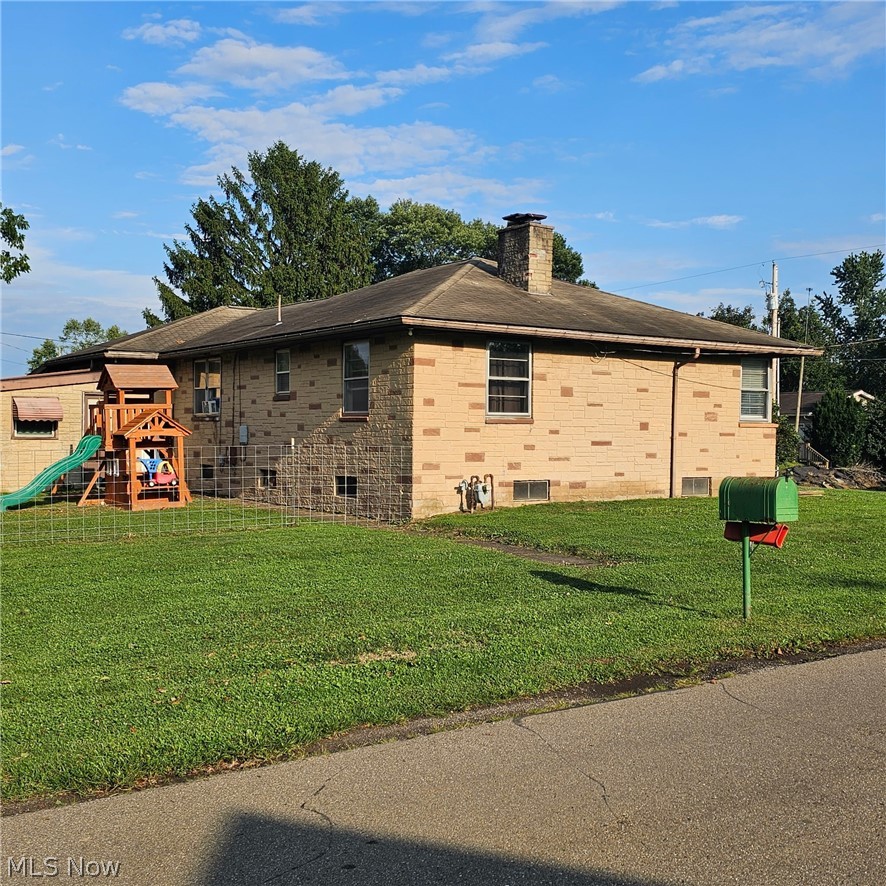 495 Maple Street Property Photo 23
