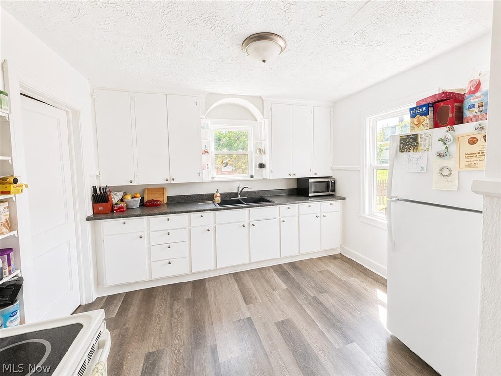 3735 Elbertus Avenue Property Photo 4