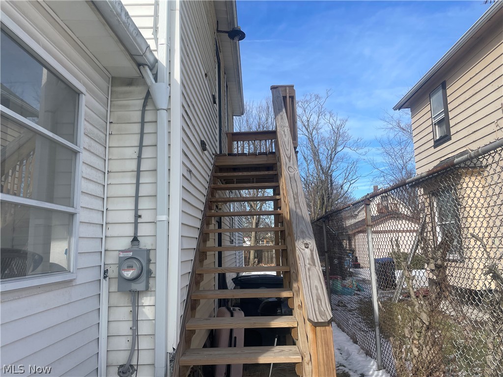1433 Kenmore Boulevard Property Photo 2