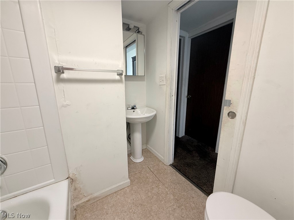 1433 Kenmore Boulevard Property Photo 14