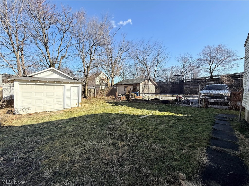 1433 Kenmore Boulevard Property Photo 17