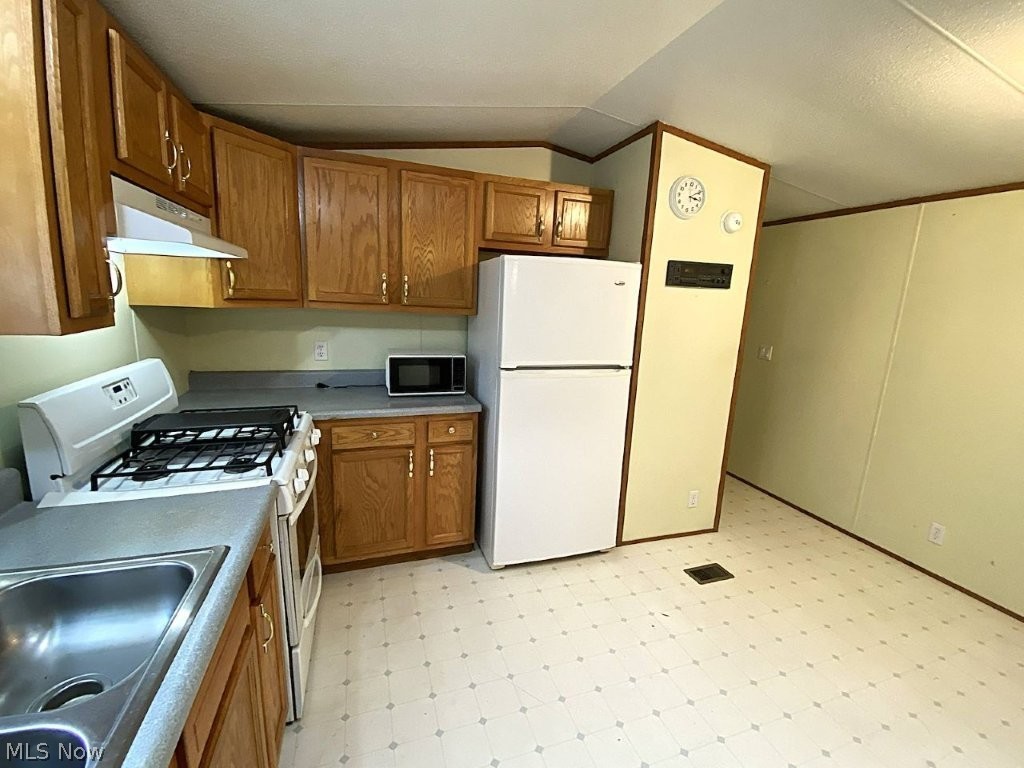 1165 Boggs Fork Road Property Photo 11