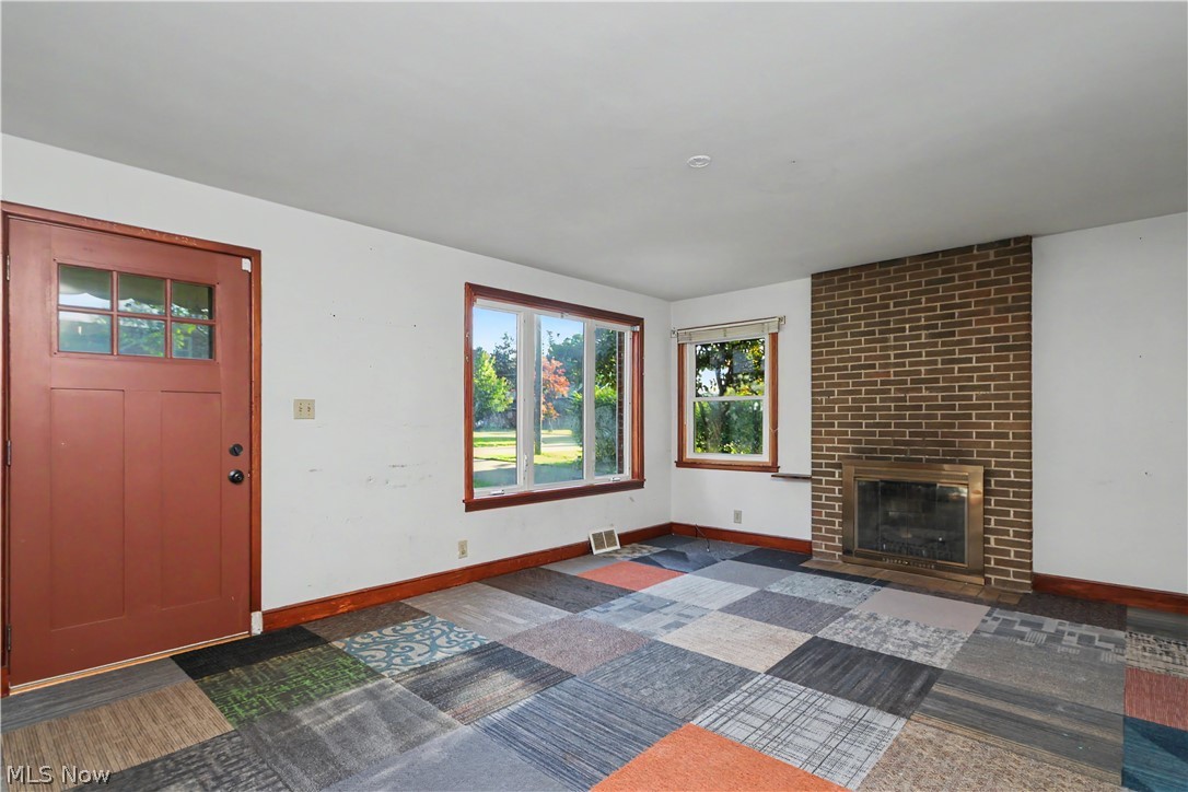 683 Sunset Boulevard Property Photo 2
