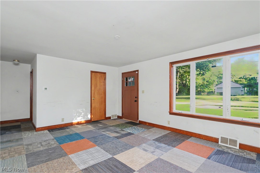 683 Sunset Boulevard Property Photo 4