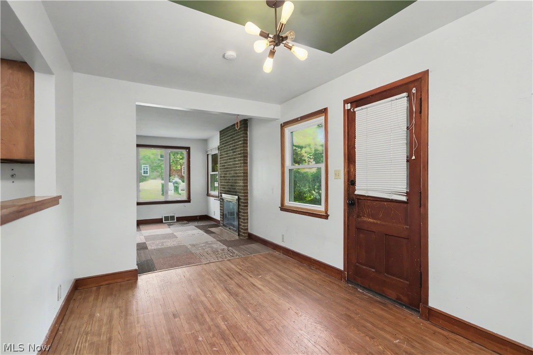 683 Sunset Boulevard Property Photo 6