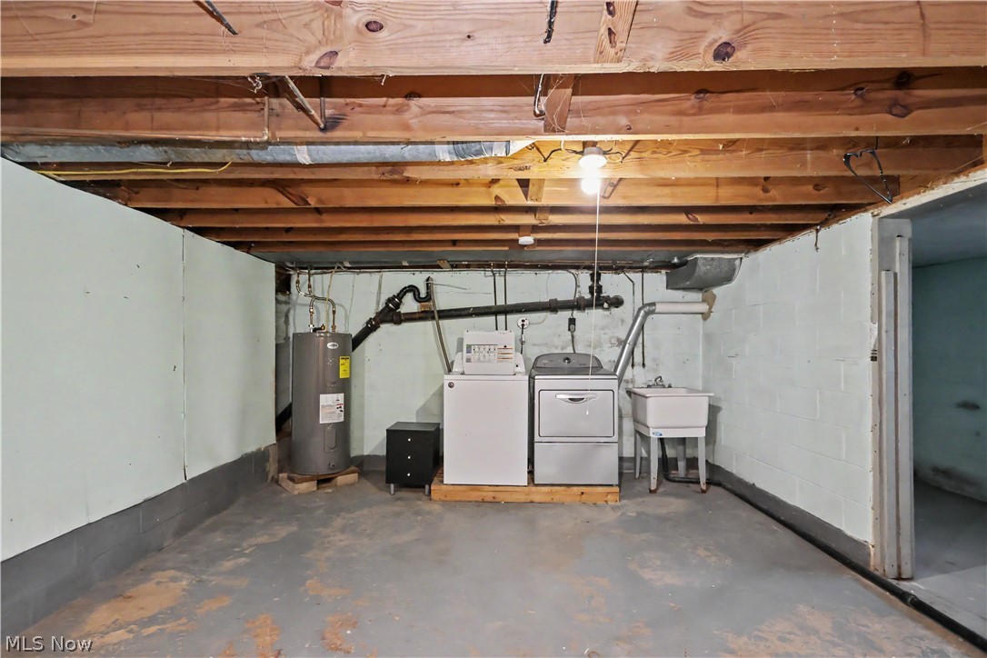 683 Sunset Boulevard Property Photo 18