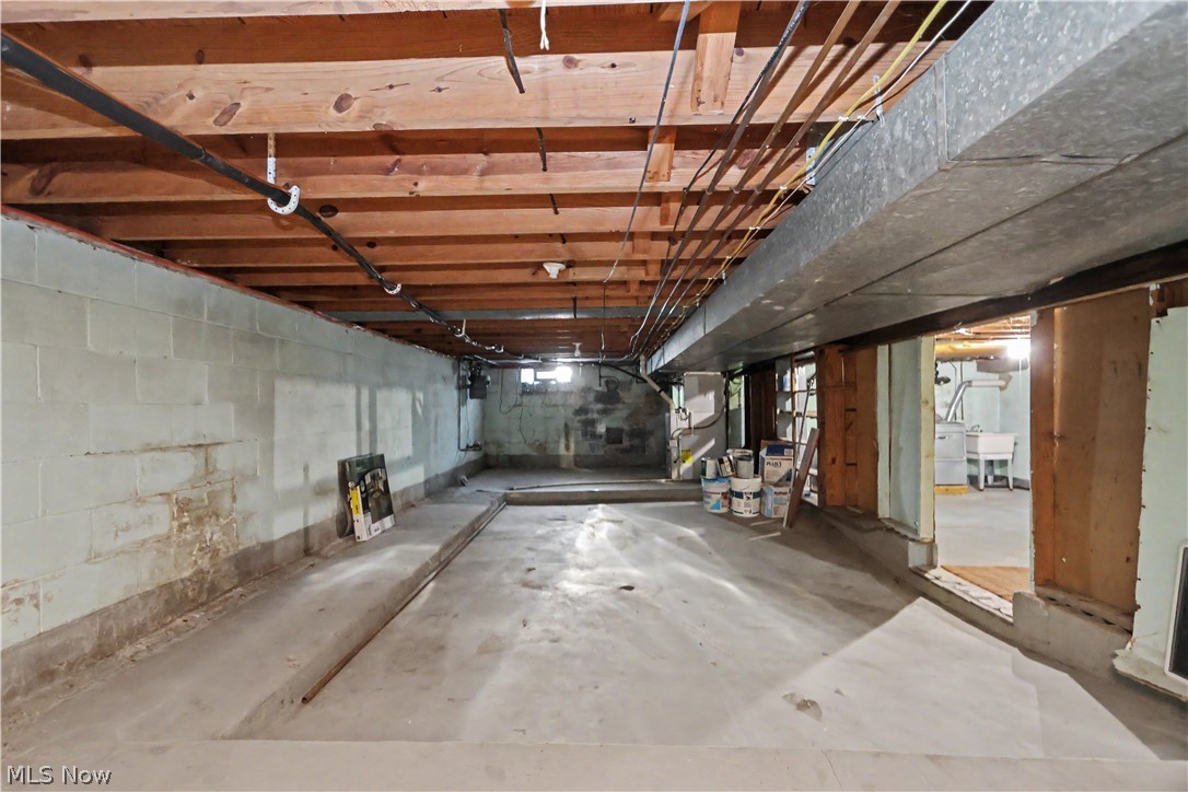 683 Sunset Boulevard Property Photo 20
