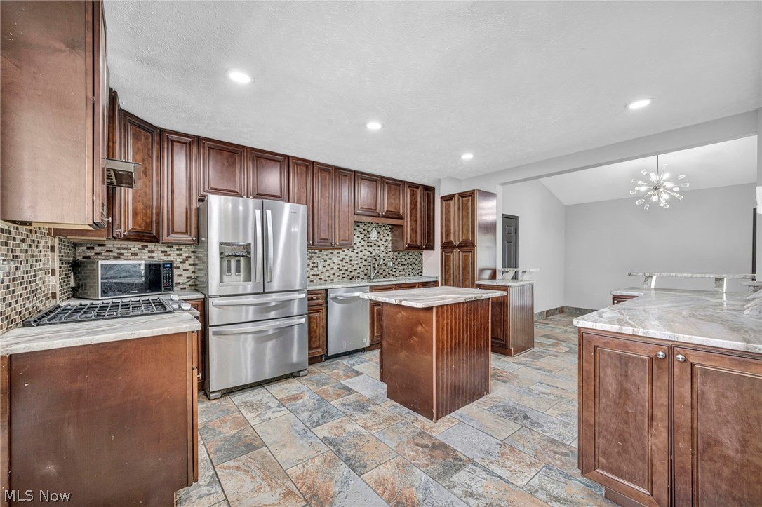 28610 Lynhaven Drive Property Photo 17