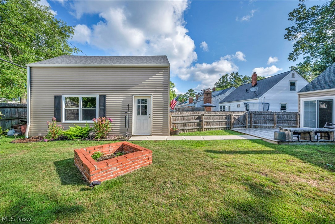 342 Inwood Boulevard Property Photo 8
