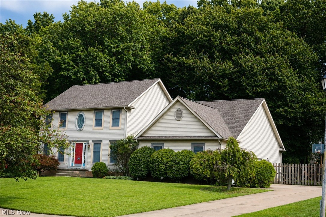 136 Jade Circle Property Photo 1