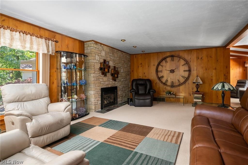 685 Sunnyside Property Photo 7
