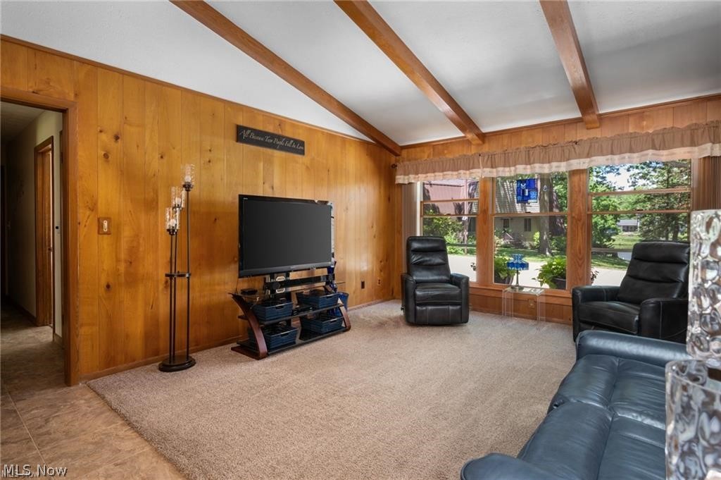 685 Sunnyside Property Photo 13