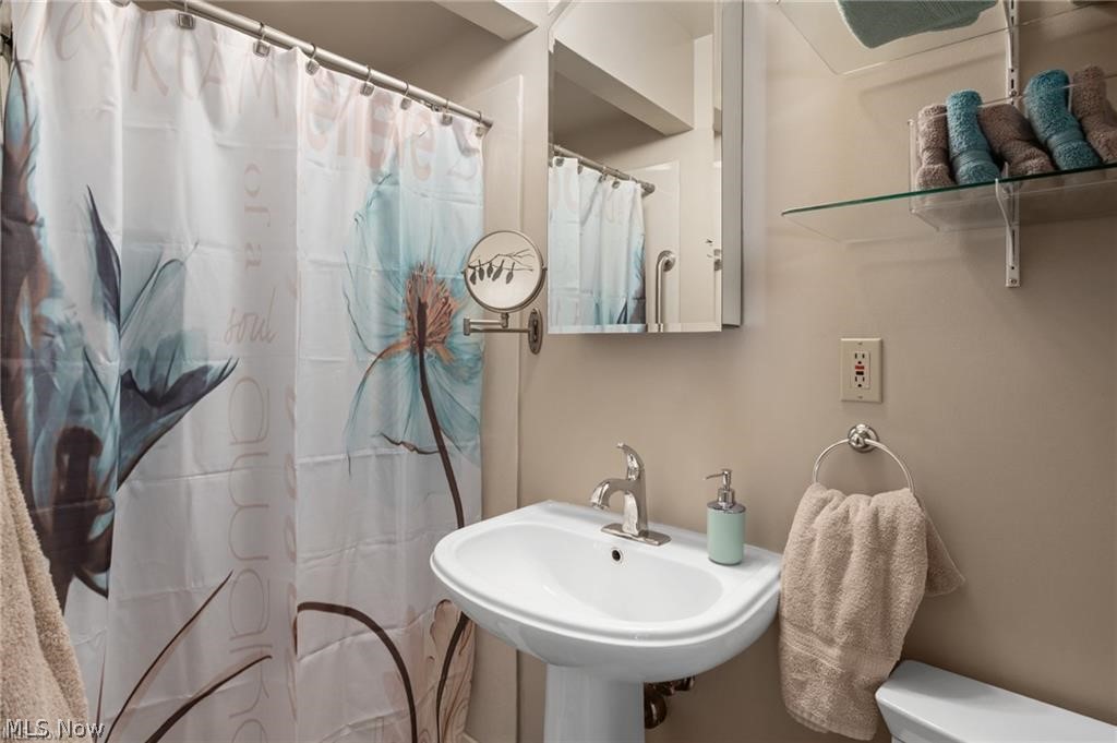 685 Sunnyside Property Photo 26