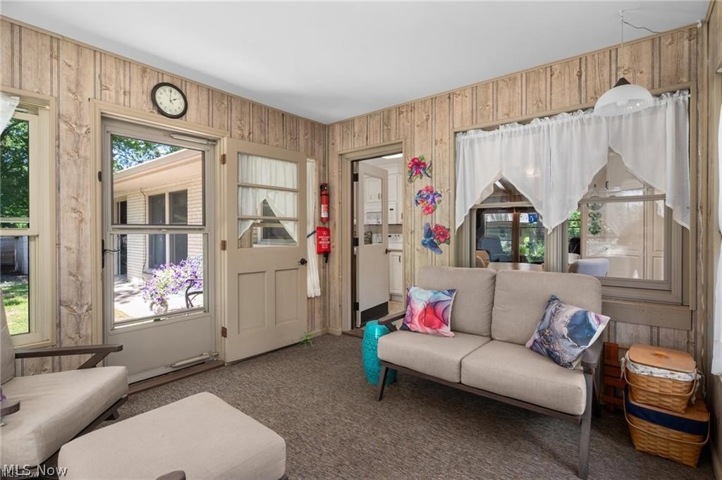 685 Sunnyside Property Photo 29