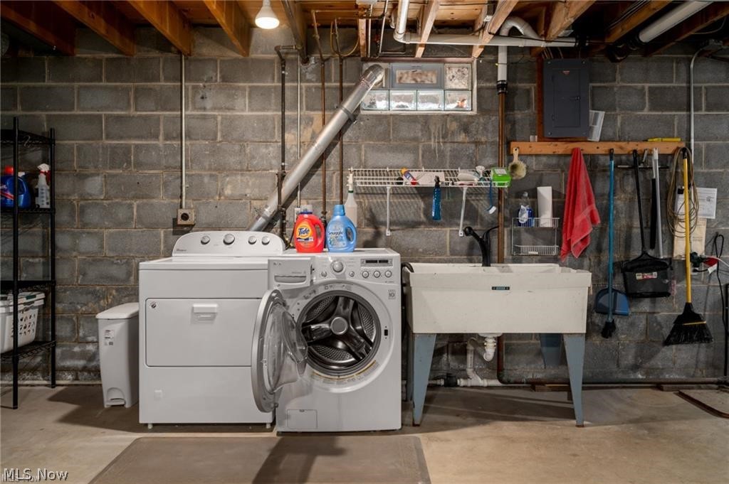 685 Sunnyside Property Photo 35