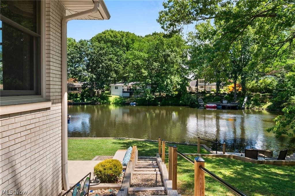 685 Sunnyside Property Photo 38