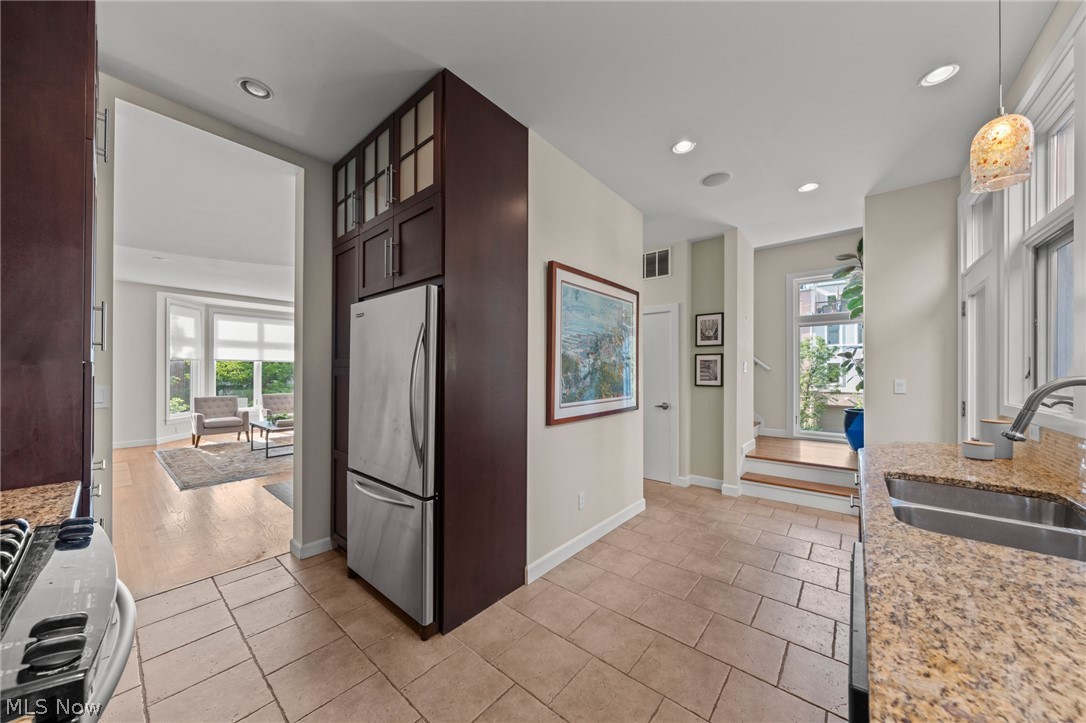 2011 Villa Carabelli Drive Property Photo 21