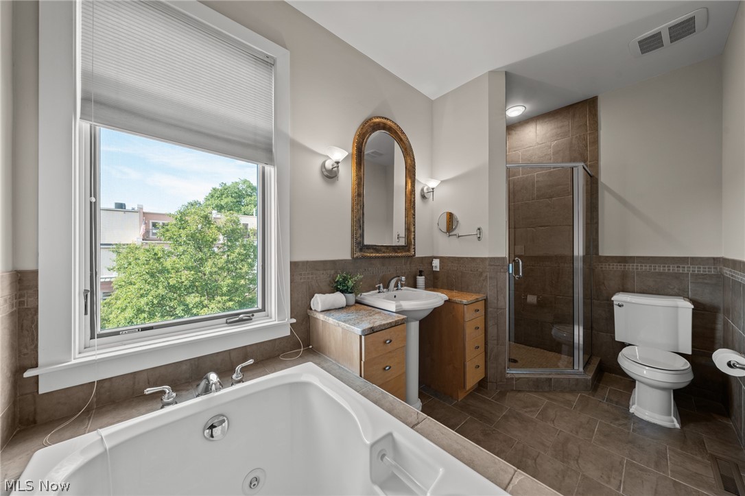 2011 Villa Carabelli Drive Property Photo 31