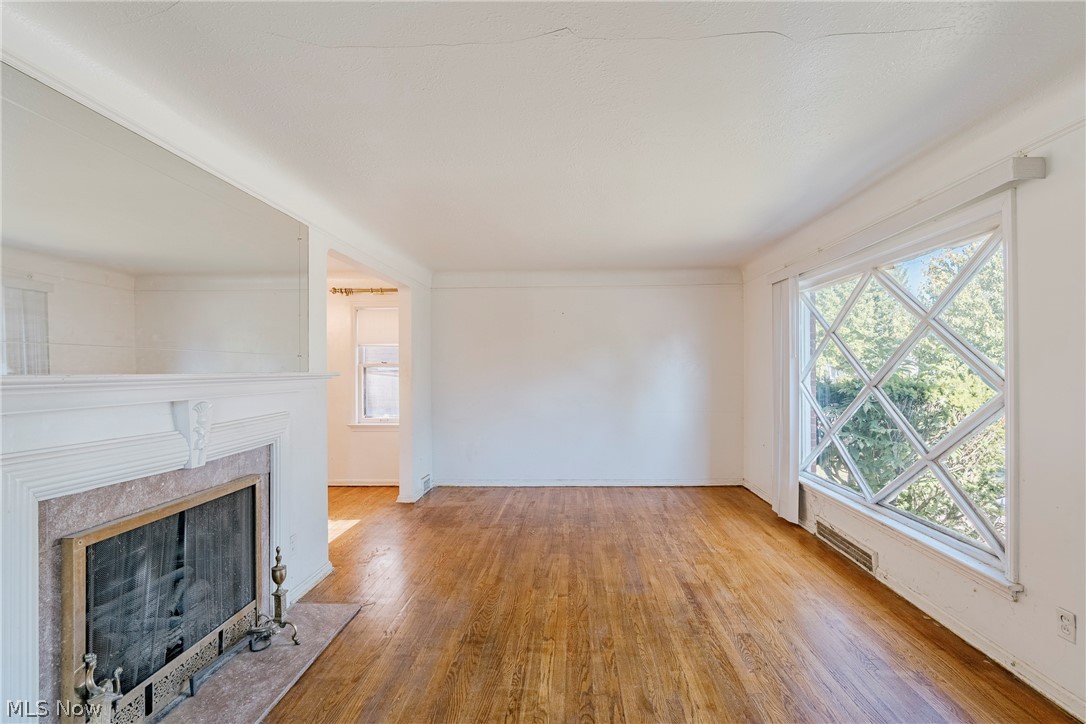 3826 Grosvenor Road Property Photo 5