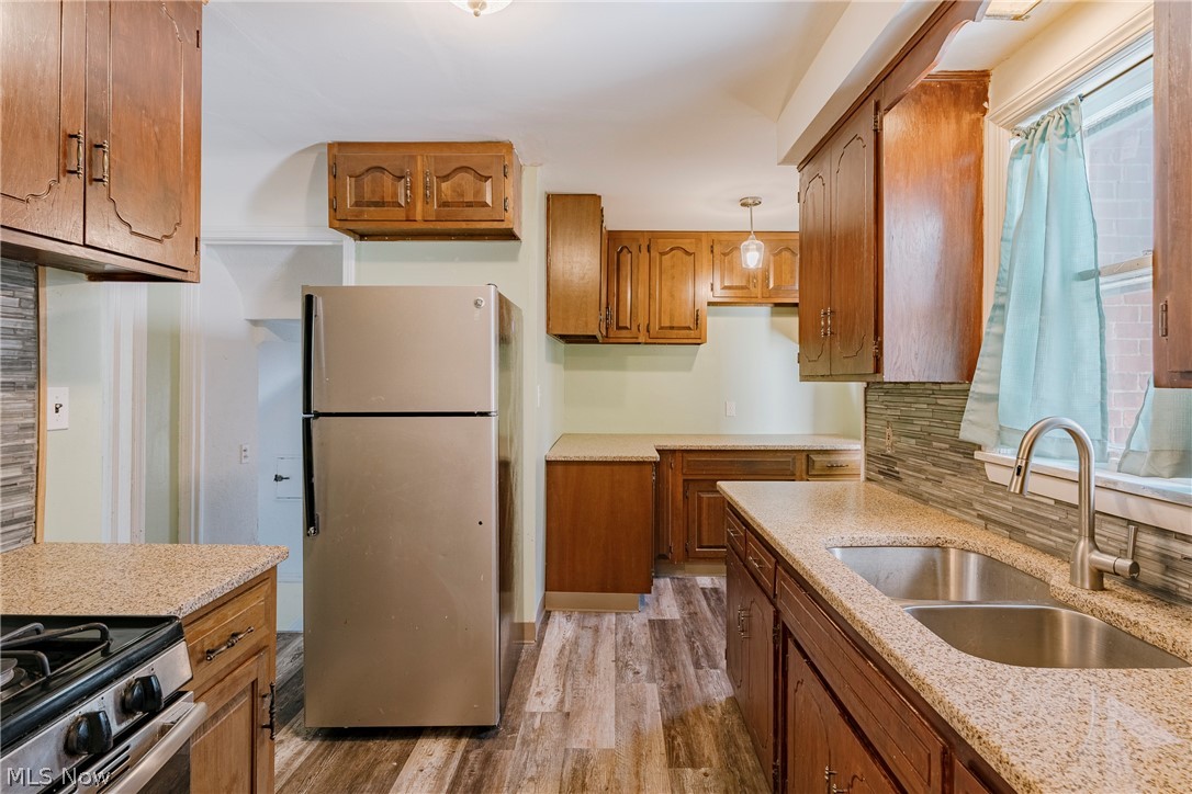 3826 Grosvenor Road Property Photo 14