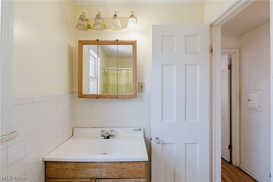 3826 Grosvenor Road Property Photo 26