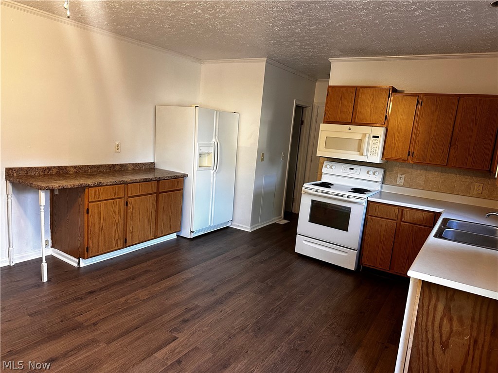 1485 3rd Street Property Photo 9