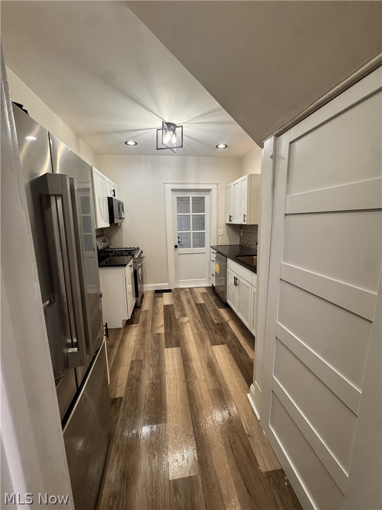 747 W River Road N Property Photo 19
