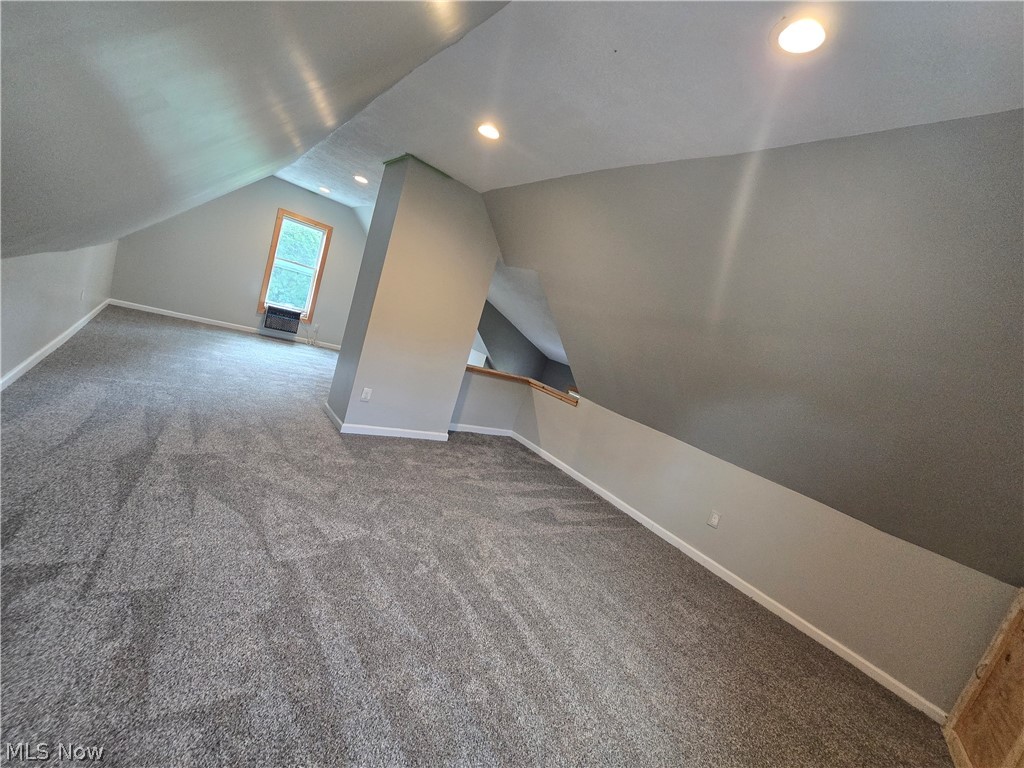 747 W River Road N Property Photo 25