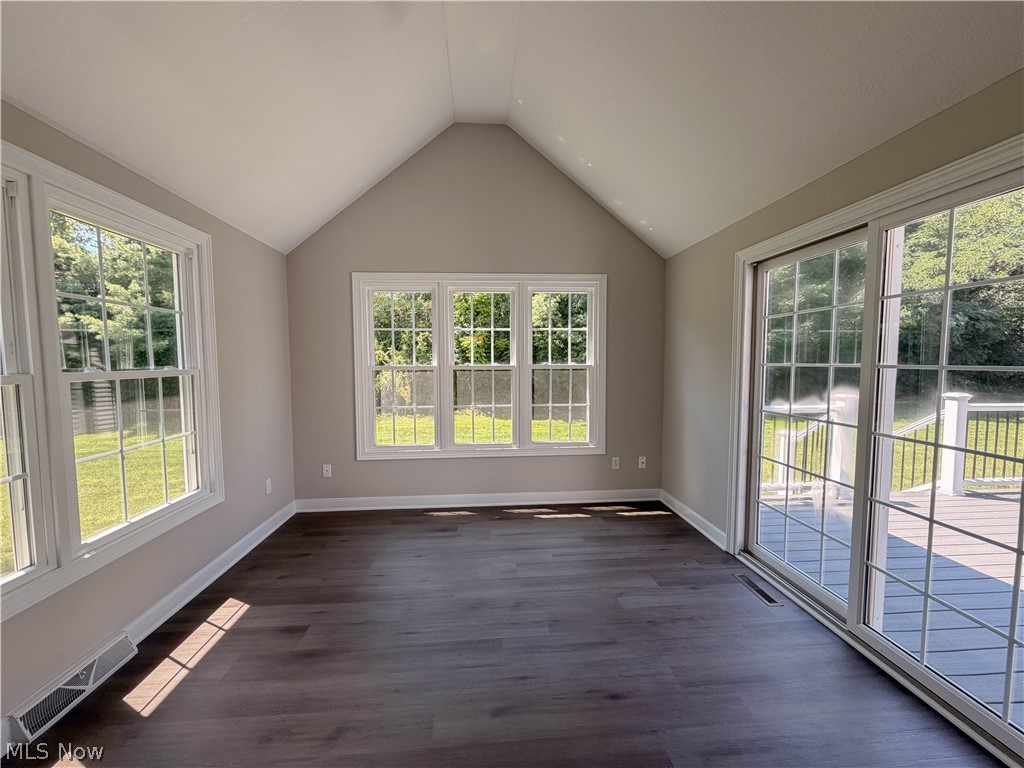 90 Lake Pointe Circle Property Photo 17