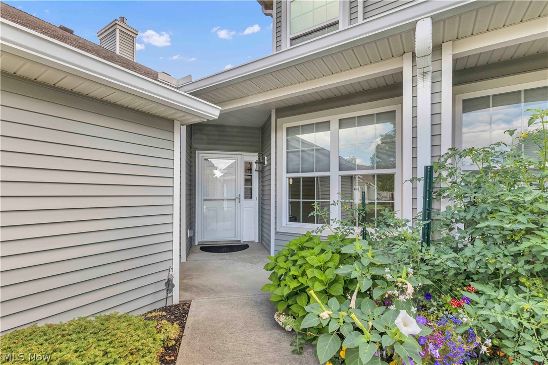 574 Hyannis Port Circle Property Photo 3