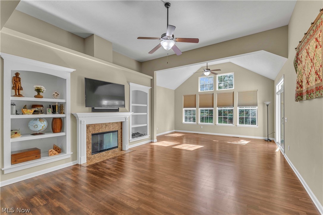 574 Hyannis Port Circle Property Photo 4