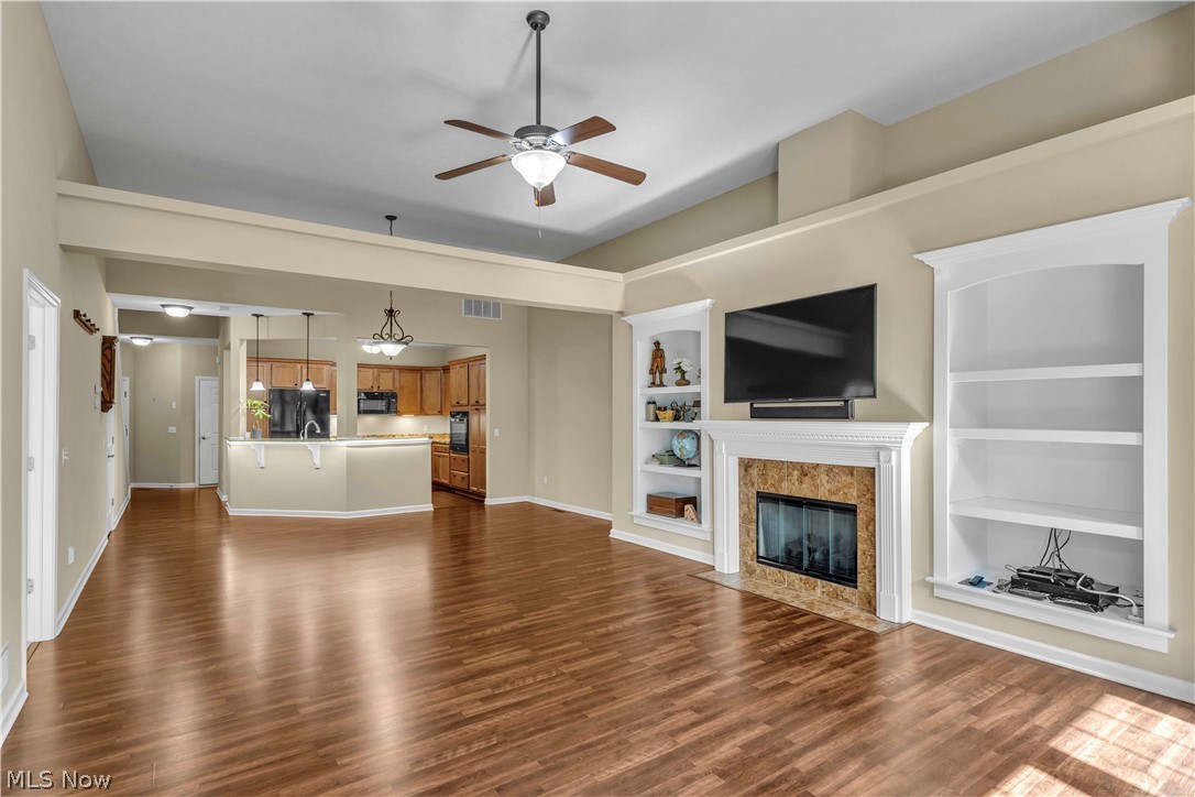 574 Hyannis Port Circle Property Photo 7