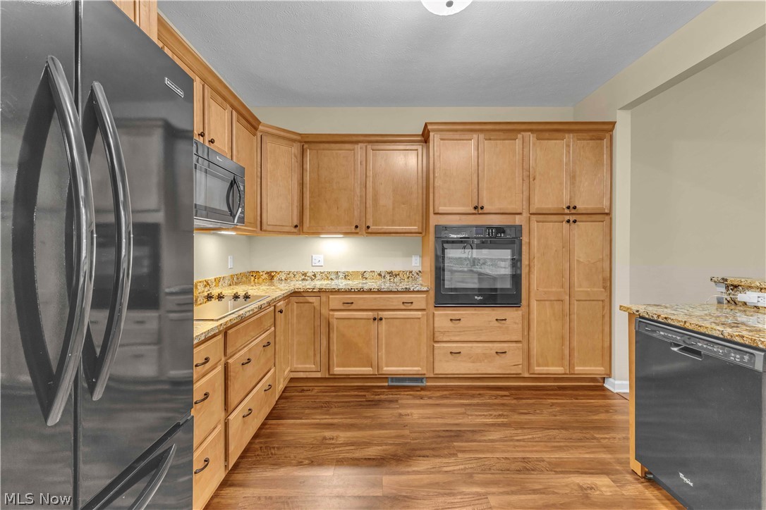 574 Hyannis Port Circle Property Photo 11