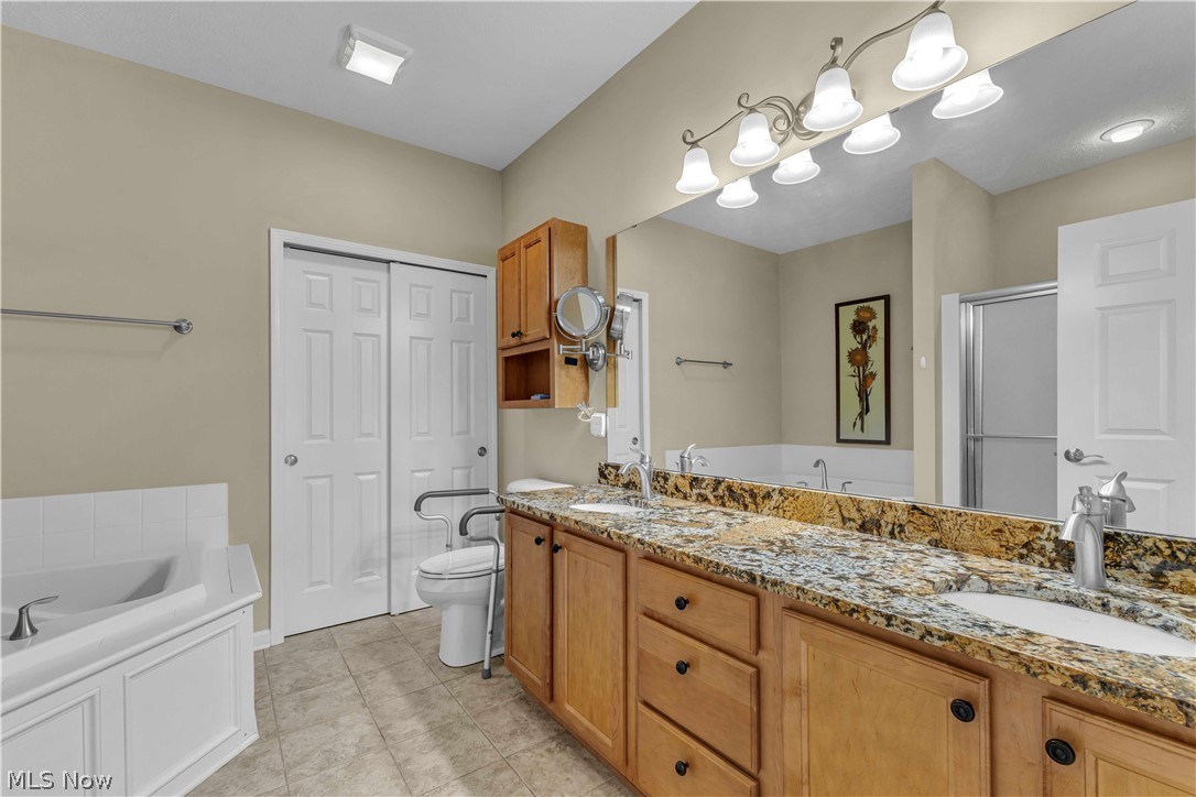 574 Hyannis Port Circle Property Photo 19