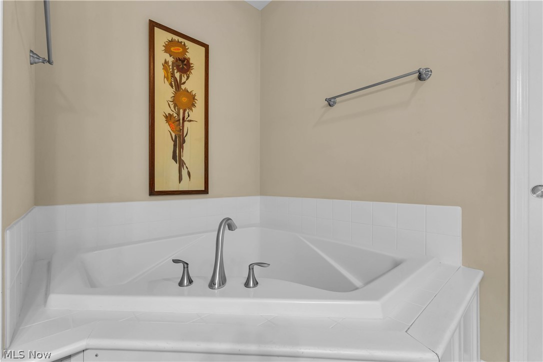 574 Hyannis Port Circle Property Photo 20